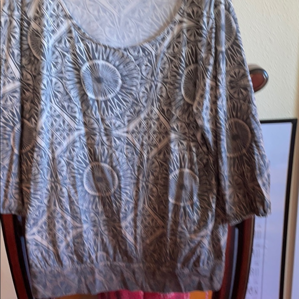 Cute top Sonoma